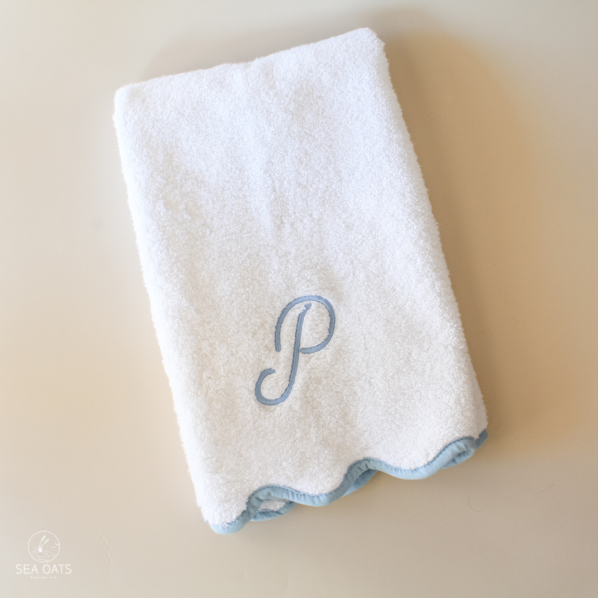 Monogrammed Scallop Hand Towel