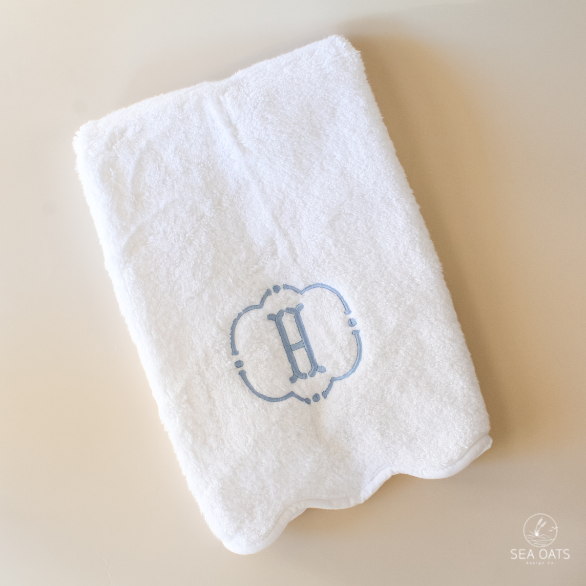 Monogrammed Scallop Hand Towel