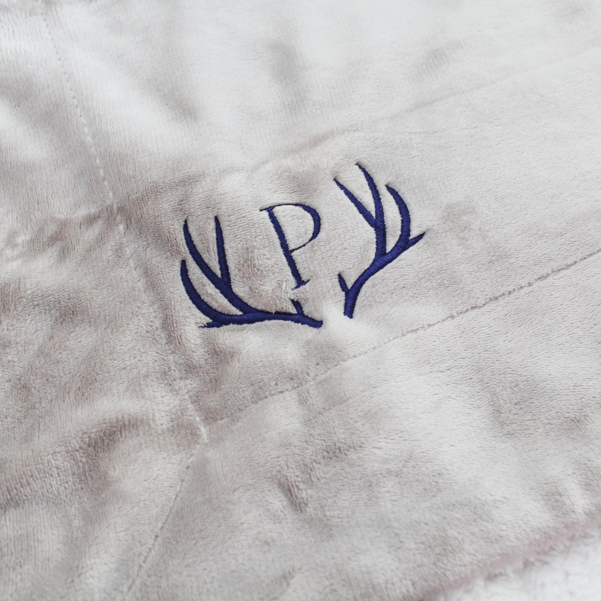 Personalized Fleece Throw Blanket | Sherpa Blanket | Personalized Gift | Housewarming Gift | Corporate Gift | Personalized Throw